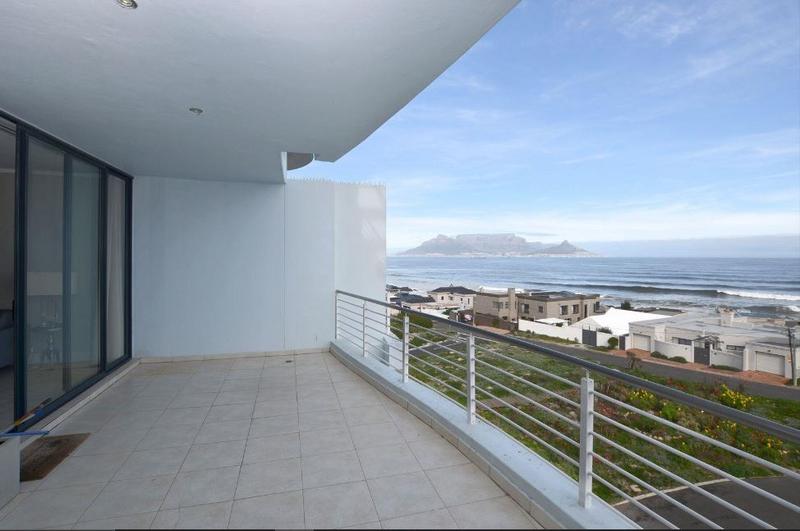 2 Bedroom Property for Sale in Bloubergstrand Western Cape